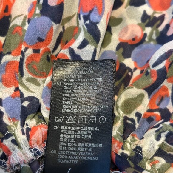 H&M ruffle top - Picture 3 of 3